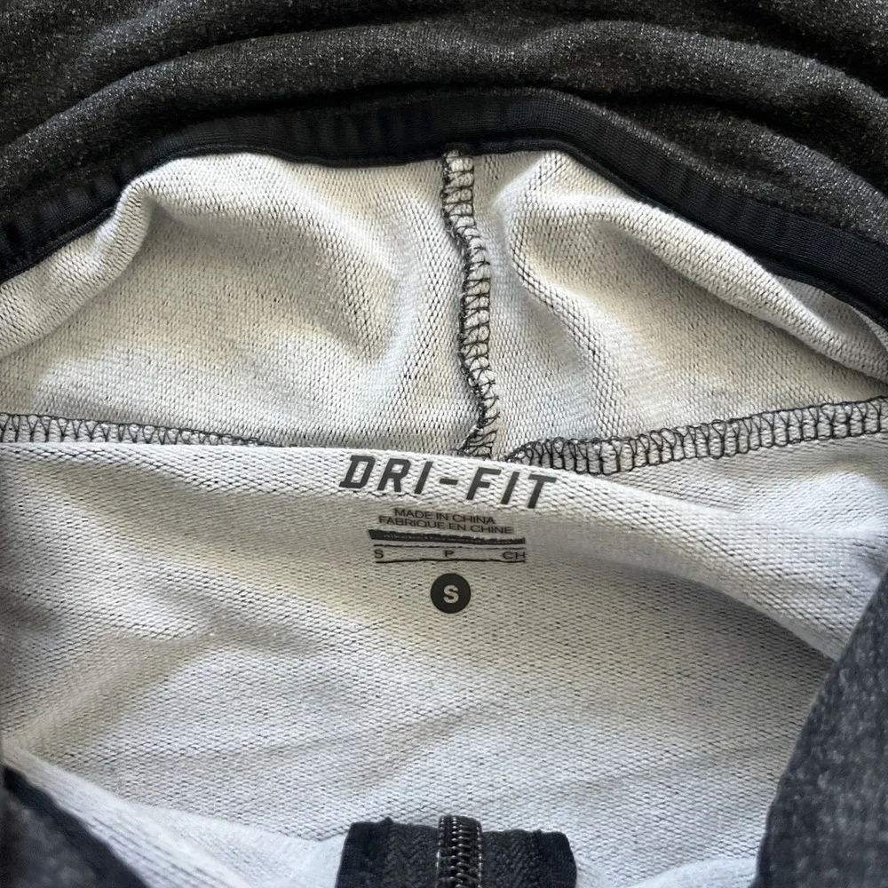 Nike Dri-Fit Fearless & Bold Full Zip Cropped Fleece Womens S Gray
